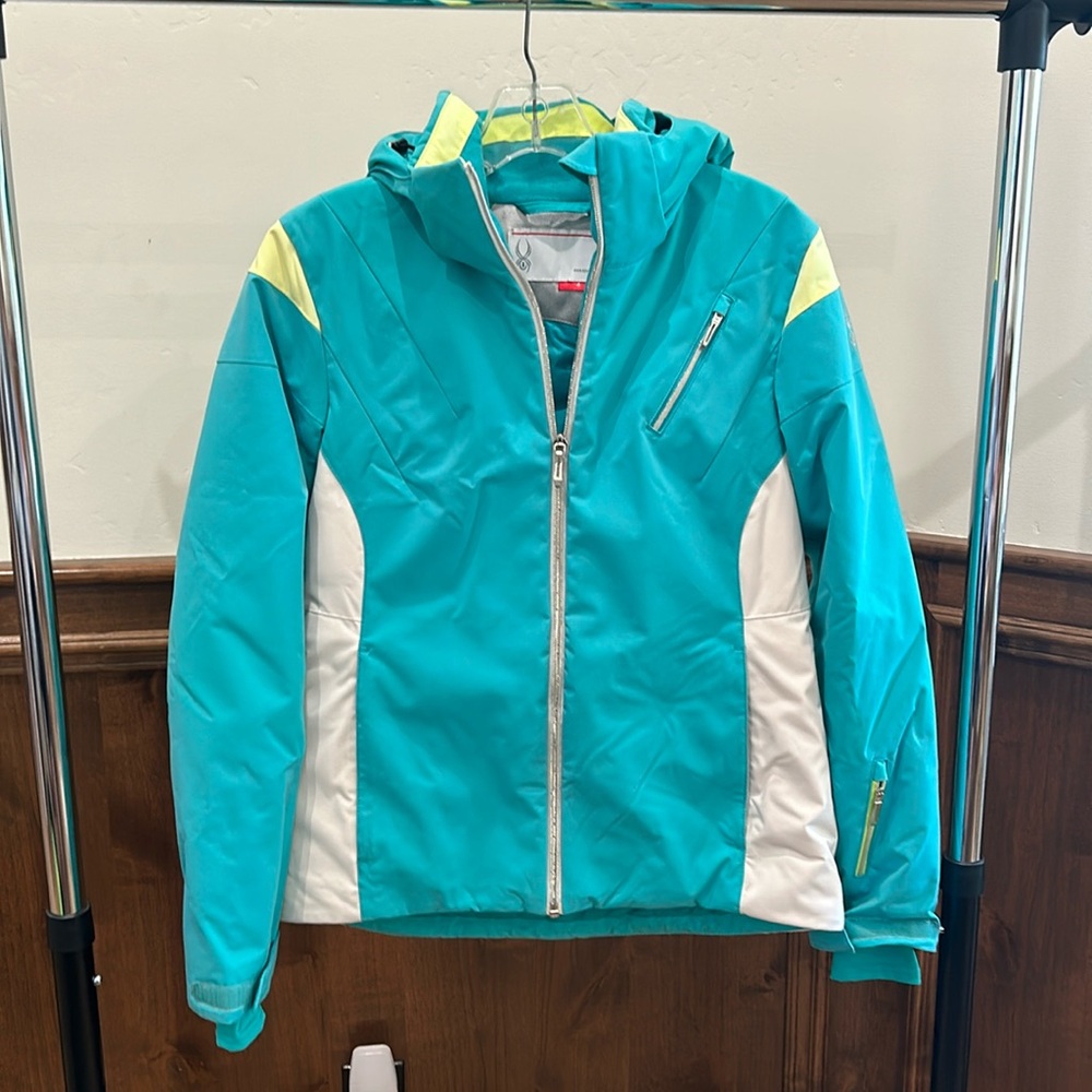 Women’s Spyder ski jacket (size 4)